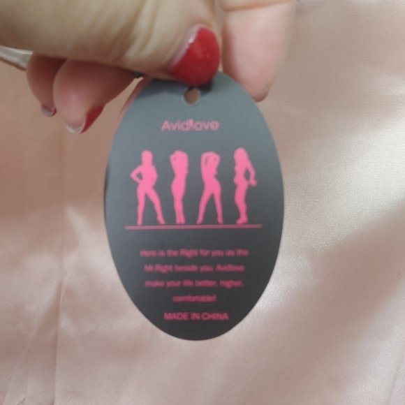 Cream silk like robe xxl - Picture 7 of 8